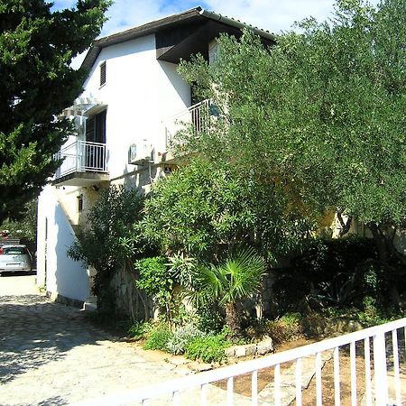 Apartmani Plach Krk Town Esterno foto
