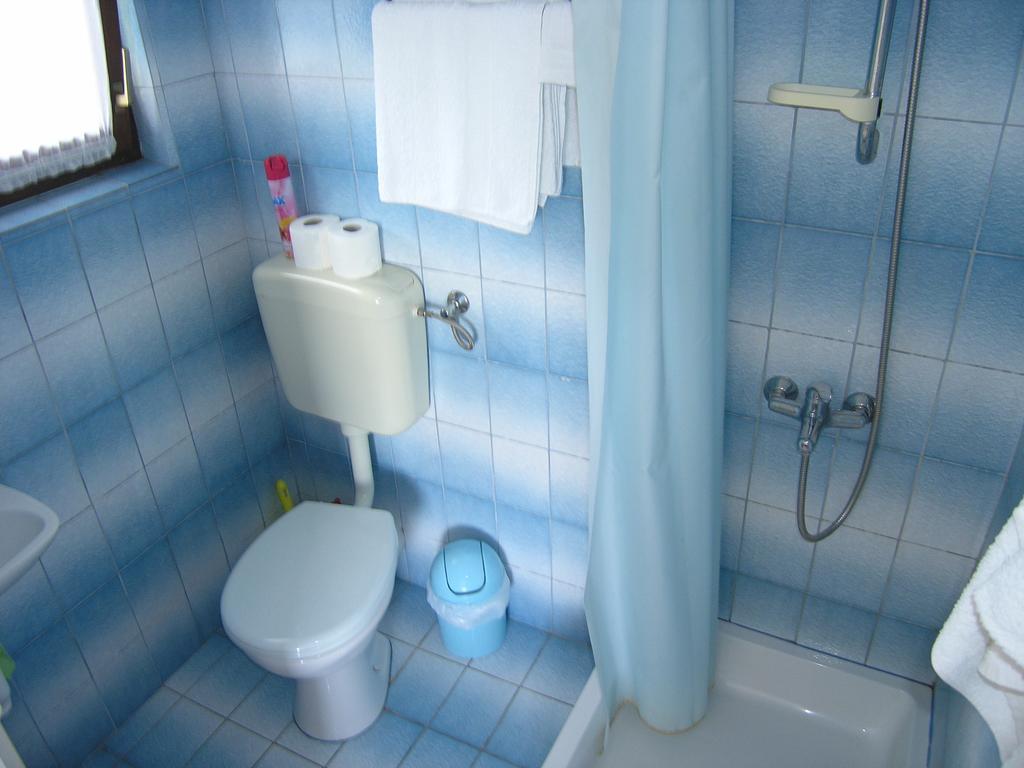 Apartmani Plach Krk Town Esterno foto