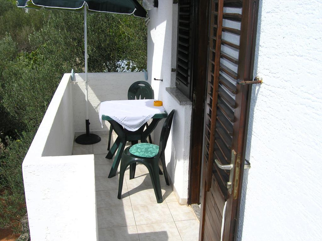Apartmani Plach Krk Town Esterno foto